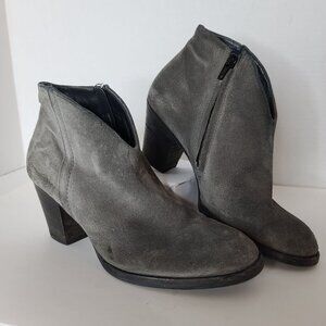 Paul Green Delgado‎ Gray Distressed Suede Ankle Chelsea Booties Block Heel 3.5 6